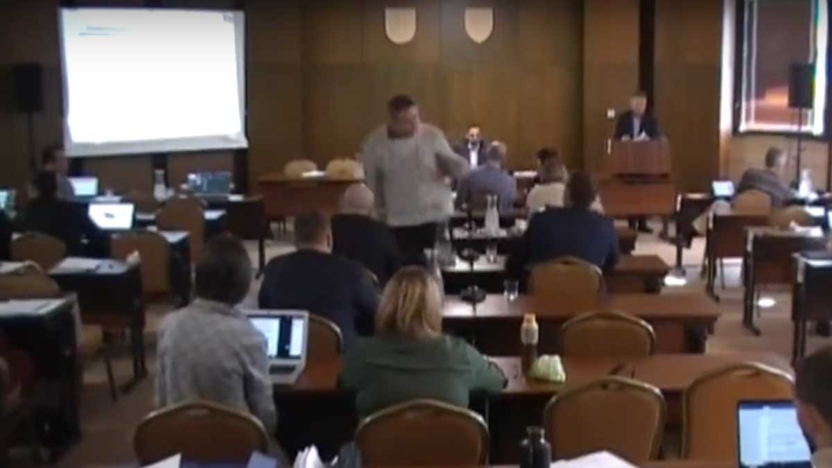 NAROVINU zo zastupiteľstva 9.2.2023